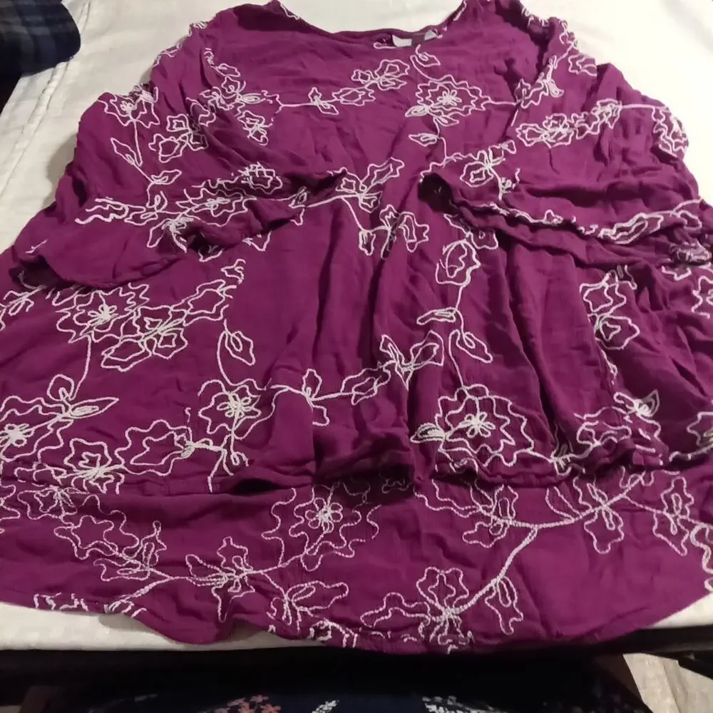 Catherines 2X Purple Floral Embroidered Blouse Keyhole Neck 3/4 Sleeve Boho Top